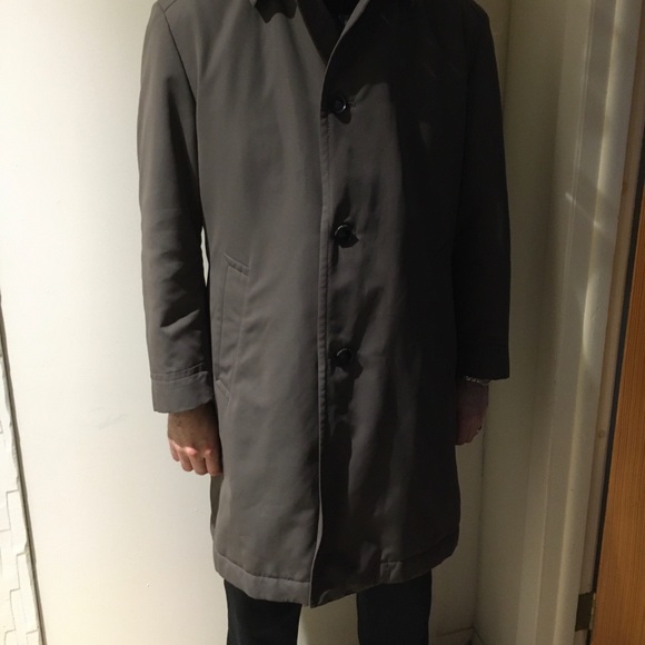 SOLD!!!Hugo Boss Full Length Rain Coat. - Picture 2 of 14